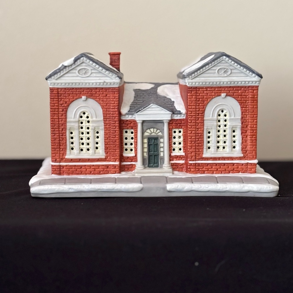 Hawthorne Village Rockwell Christmas in Stockbridge Collection, “The Library”